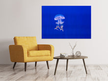Laden Sie das Bild in den Galerie-Viewer, Leinwandbild Leuchtende Qualle