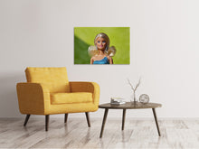 Laden Sie das Bild in den Galerie-Viewer, Leinwandbild Meine Lieblingspuppe