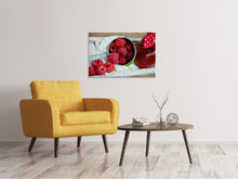 Laden Sie das Bild in den Galerie-Viewer, Leinwandbild Frische Himbeeren