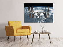 Laden Sie das Bild in den Galerie-Viewer, Leinwandbild Ein Satellit