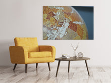 Laden Sie das Bild in den Galerie-Viewer, Leinwandbild Close up Globus