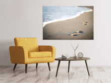 Laden Sie das Bild in den Galerie-Viewer, Leinwandbild Fussspuren im Sand am Strand