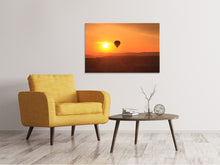 Laden Sie das Bild in den Galerie-Viewer, Leinwandbild Heissluftballon bei Sonnenuntergang