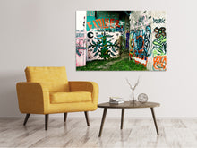 Laden Sie das Bild in den Galerie-Viewer, Leinwandbild Graffiti im Hinterhof