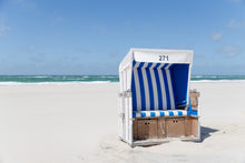 Laden Sie das Bild in den Galerie-Viewer, Fototapete Strandkorb 271