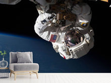 Laden Sie das Bild in den Galerie-Viewer, Fototapete Astronaut in XL