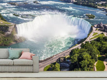 Laden Sie das Bild in den Galerie-Viewer, Fototapete Atemberaubender Wasserfall