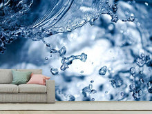Laden Sie das Bild in den Galerie-Viewer, Fototapete Bewegendes Wasser