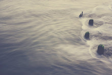 Laden Sie das Bild in den Galerie-Viewer, Fototapete Das mystische Meer