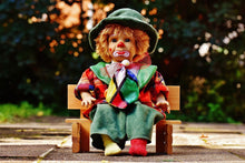 Laden Sie das Bild in den Galerie-Viewer, Fototapete Der Clown
