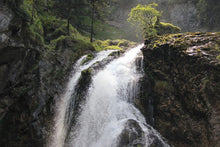 Laden Sie das Bild in den Galerie-Viewer, Fototapete Der Gollinger Wasserfall