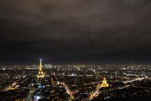 Laden Sie das Bild in den Galerie-Viewer, Fototapete Die Lichter von Paris
