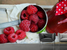 Laden Sie das Bild in den Galerie-Viewer, Fototapete Frische Himbeeren