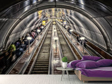 Laden Sie das Bild in den Galerie-Viewer, Fototapete in der Metro