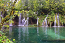 Laden Sie das Bild in den Galerie-Viewer, Fototapete Nationalpark Plitvicer Seen