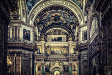 Laden Sie das Bild in den Galerie-Viewer, Fototapete Prachtvolle Kirche