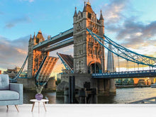 Laden Sie das Bild in den Galerie-Viewer, Fototapete Tower Bridge in der Abenddämmerung