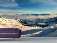 Laden Sie das Bild in den Galerie-Viewer, Fototapete Über den Wolken im Schnee