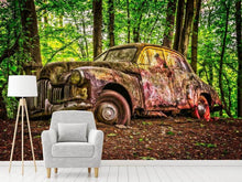 Laden Sie das Bild in den Galerie-Viewer, Fototapete Verlassener Oldtimer