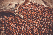Laden Sie das Bild in den Galerie-Viewer, Fototapete Viele Kaffeebohnen