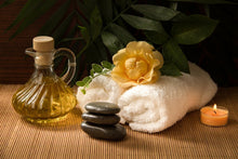 Laden Sie das Bild in den Galerie-Viewer, Fototapete Wellness Behandlung