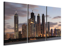 Laden Sie das Bild in den Galerie-Viewer, Leinwandbild 3-teilig Skyline Dubai bei Sonnenuntergang