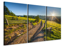 Laden Sie das Bild in den Galerie-Viewer, Leinwandbild 3-teilig Sonnenaufgang am Berg