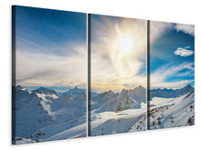 Laden Sie das Bild in den Galerie-Viewer, Leinwandbild 3-teilig Über den verschneiten Gipfeln