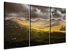 Laden Sie das Bild in den Galerie-Viewer, Leinwandbild 3-teilig Mystische Bergwelt