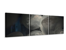 Laden Sie das Bild in den Galerie-Viewer, Panorama Leinwandbild 3-teilig Unheimliche Quallen
