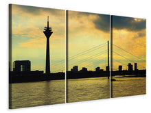 Laden Sie das Bild in den Galerie-Viewer, Leinwandbild 3-teilig Skyline im Abendlicht