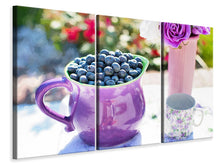 Laden Sie das Bild in den Galerie-Viewer, Leinwandbild 3-teilig Süsse Blaubeeren