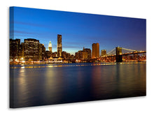 Laden Sie das Bild in den Galerie-Viewer, Leinwandbild Skyline Manhattan im Lichtermeer