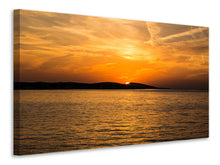 Laden Sie das Bild in den Galerie-Viewer, Leinwandbild Die Sonne geht unter
