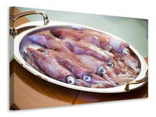 Laden Sie das Bild in den Galerie-Viewer, Leinwandbild Rohe Calamari