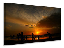 Laden Sie das Bild in den Galerie-Viewer, Leinwandbild Spiele am Strand