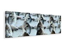 Laden Sie das Bild in den Galerie-Viewer, Leinwandbild Panorama Auf dem Fischmarkt