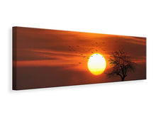Laden Sie das Bild in den Galerie-Viewer, Leinwandbild Panorama Der Sonnenuntergang am Horizont