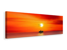 Laden Sie das Bild in den Galerie-Viewer, Leinwandbild Panorama Ein Fischer im Sonnenuntergang